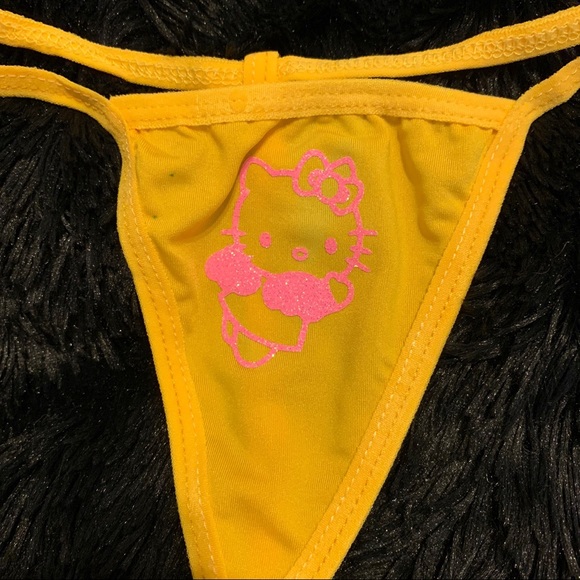 SOLD- Yellow with sparkly pink Hello Kitty angel - Picture 1 of 1